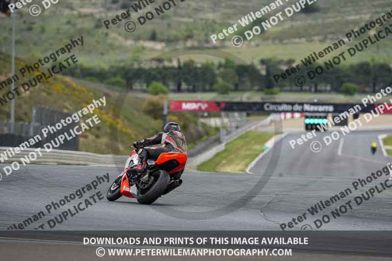 cadwell no limits trackday;cadwell park;cadwell park photographs;cadwell trackday photographs;enduro digital images;event digital images;eventdigitalimages;navarra;no limits trackdays;peter wileman photography;racing digital images;trackday digital images;trackday photos